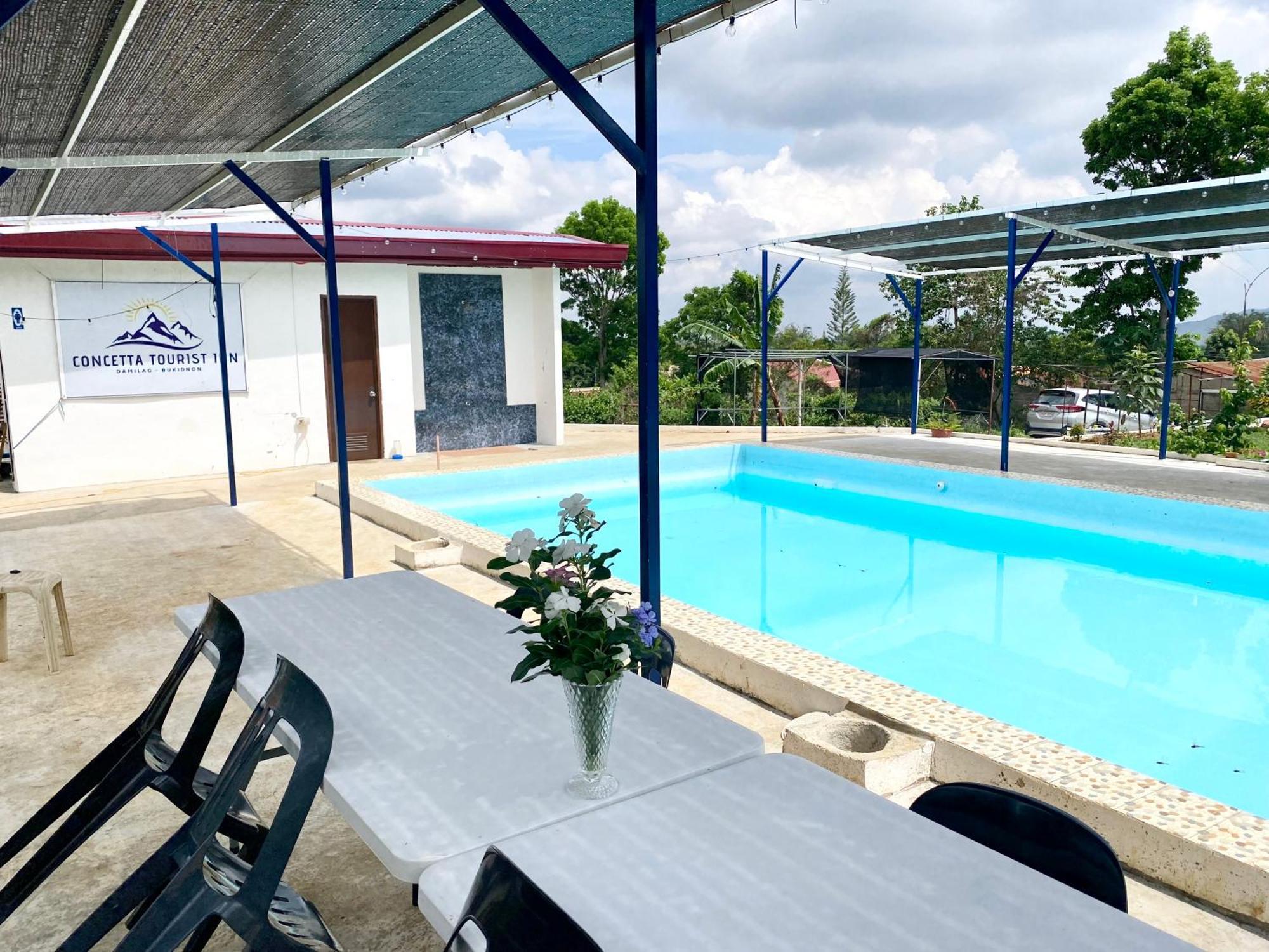 Concetta Tourist Inn Manolo Fortich Kültér fotó